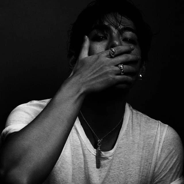 Kim Taehyung thumbnail