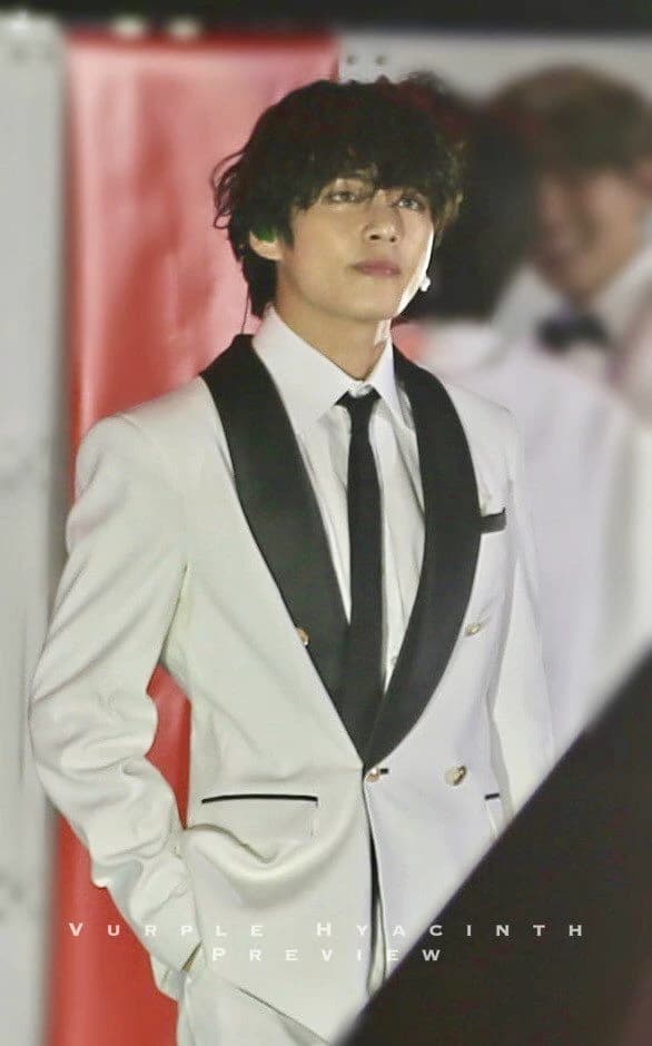 Kim Taehyung thumbnail