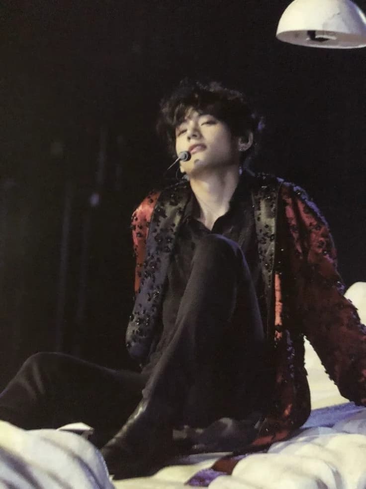 Kim Taehyung thumbnail