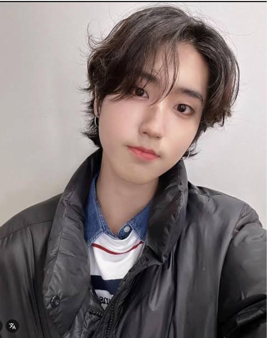 Han jisung❤💙❤💙 thumbnail