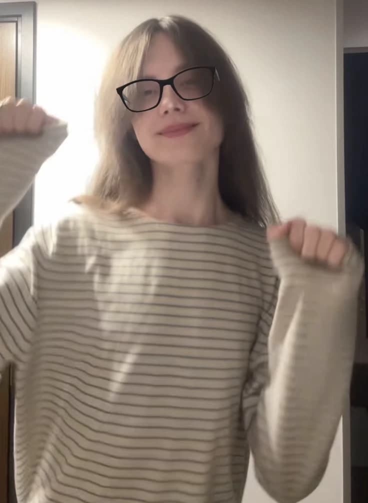  <<> > thumbnail