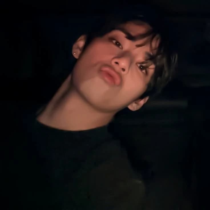 Kim teahyung thumbnail
