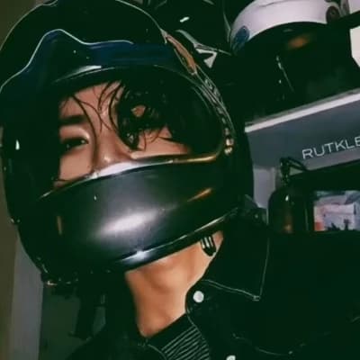 Jeon Jungkook (Bully boyfriend) thumbnail