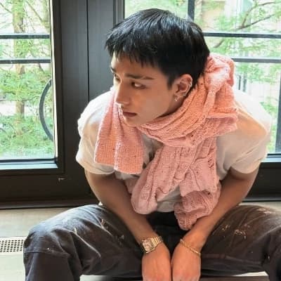 Hwang Hyunjin thumbnail