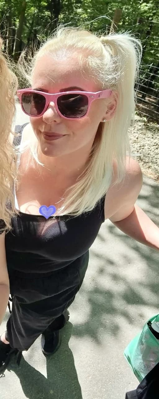 Annika z thumbnail