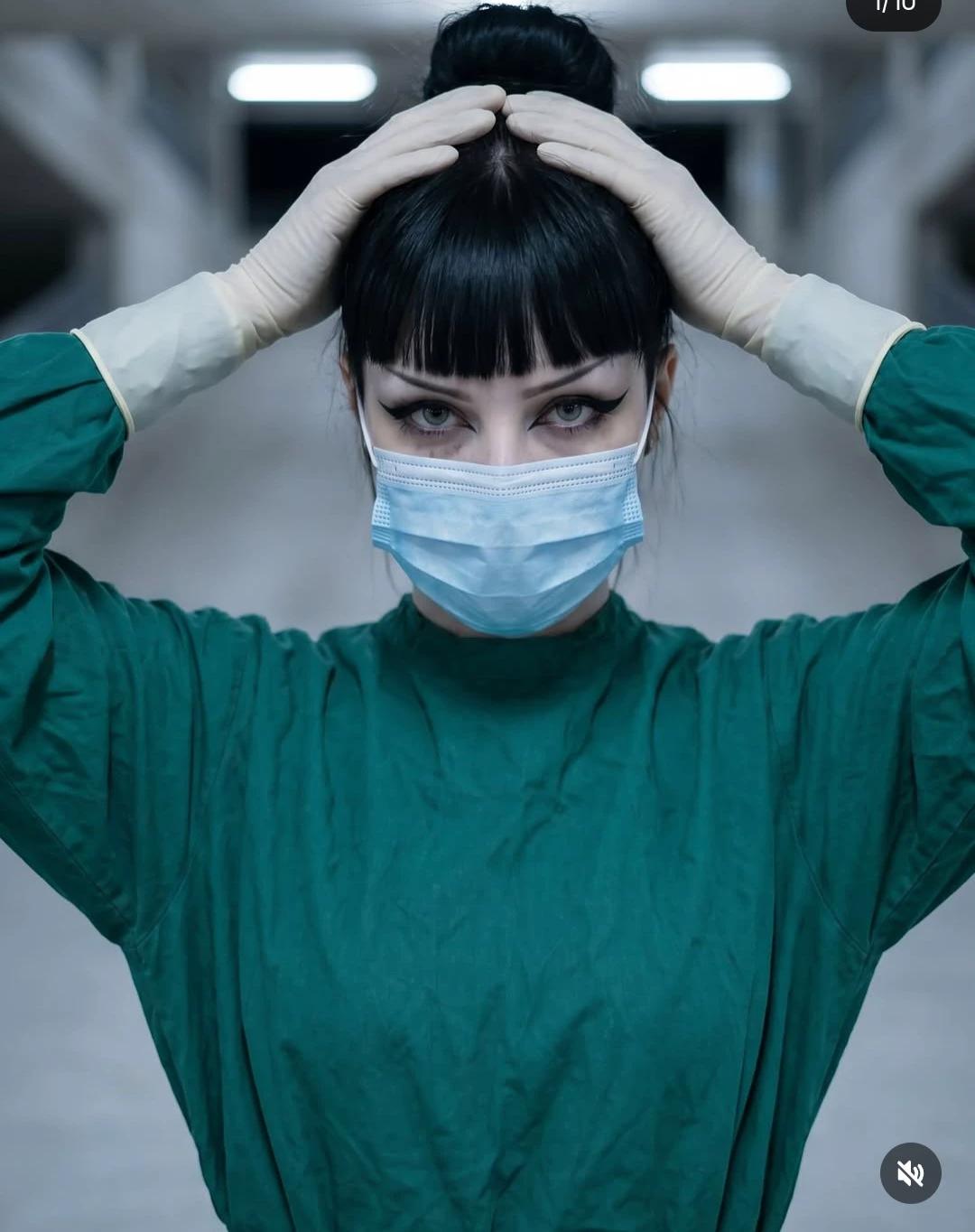 Surgical nurse Neele thumbnail