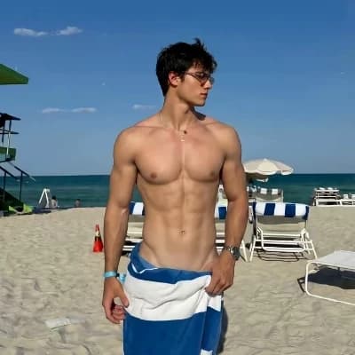 Alex thumbnail