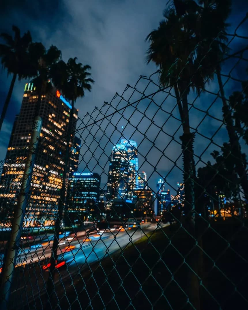 LA Spotlights thumbnail