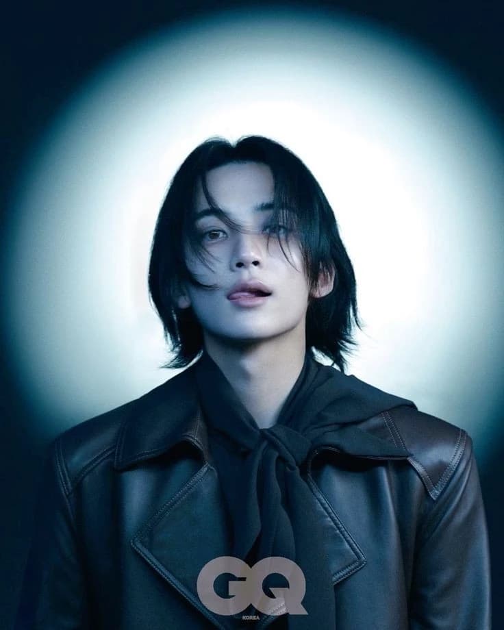 Yoon Jeonghan  thumbnail