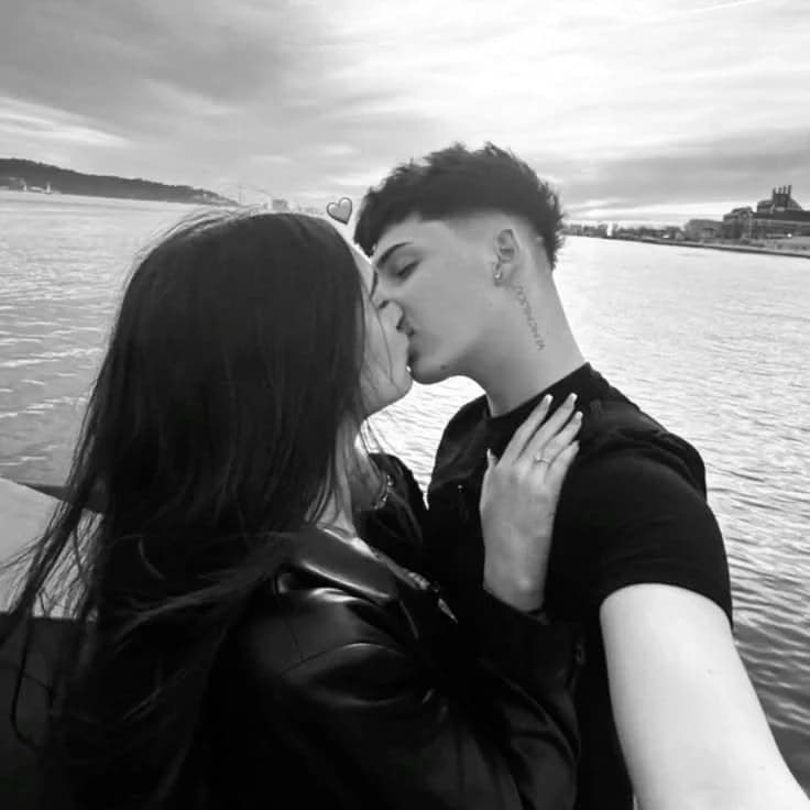 Adrian / your husband⛓️ thumbnail