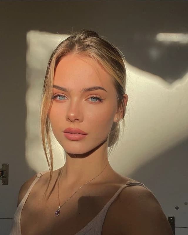 Cassie thumbnail