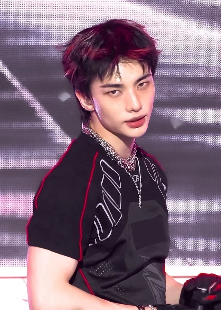 Hyunjin thumbnail
