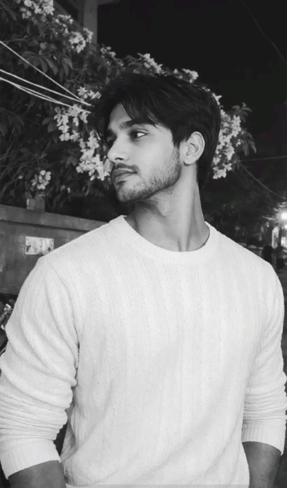 AAYAN DEV MALHOTRA thumbnail