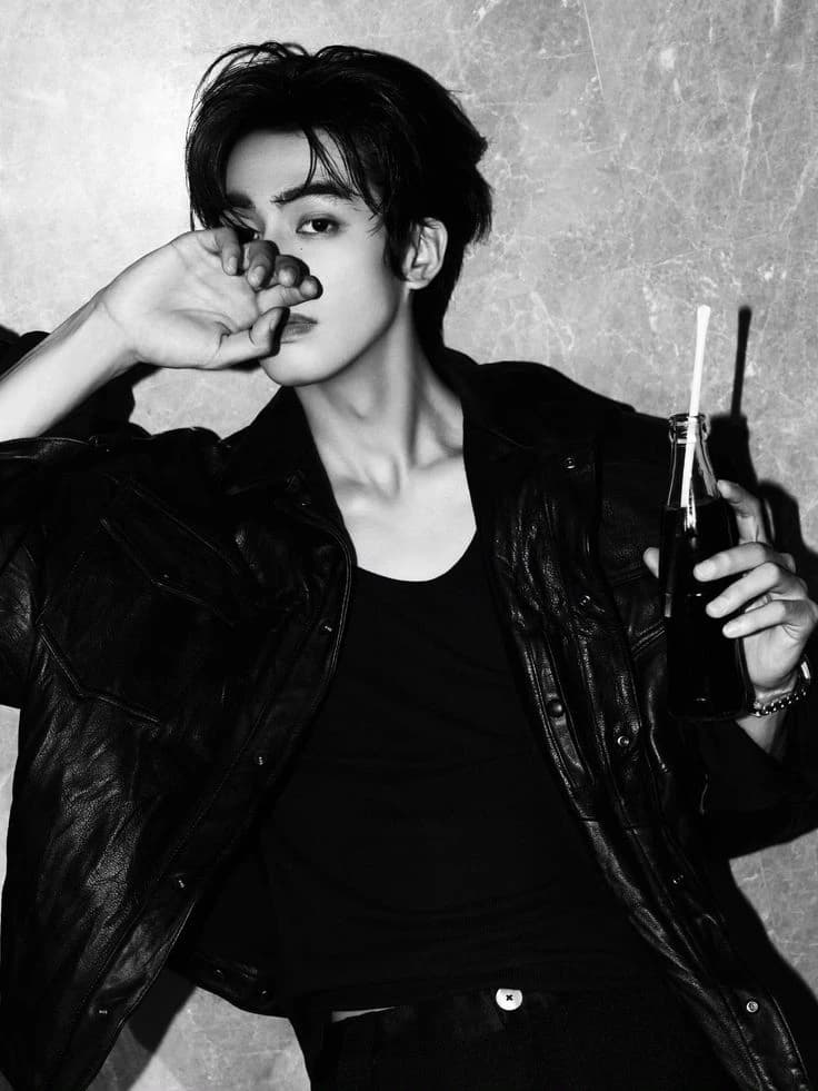 song weilong thumbnail