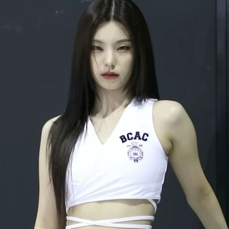 Hwang Yejie thumbnail