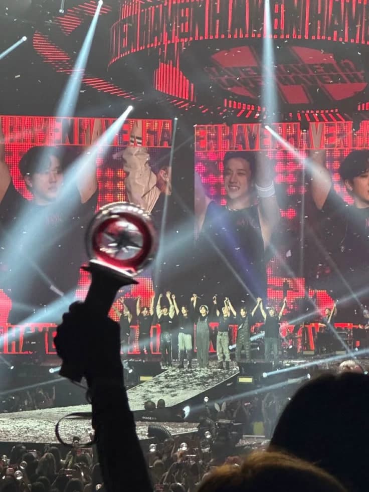 you're going to a stray kids concert thumbnail