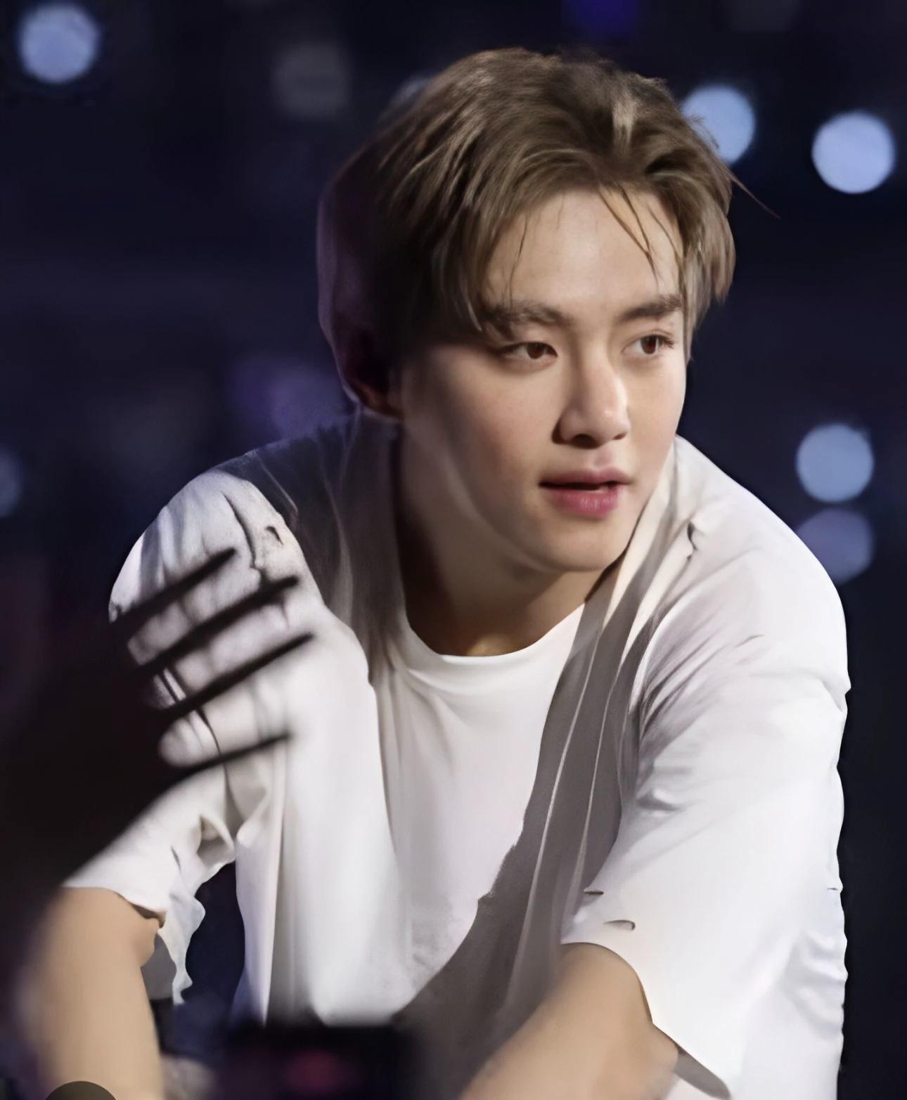 kim taehyung thumbnail
