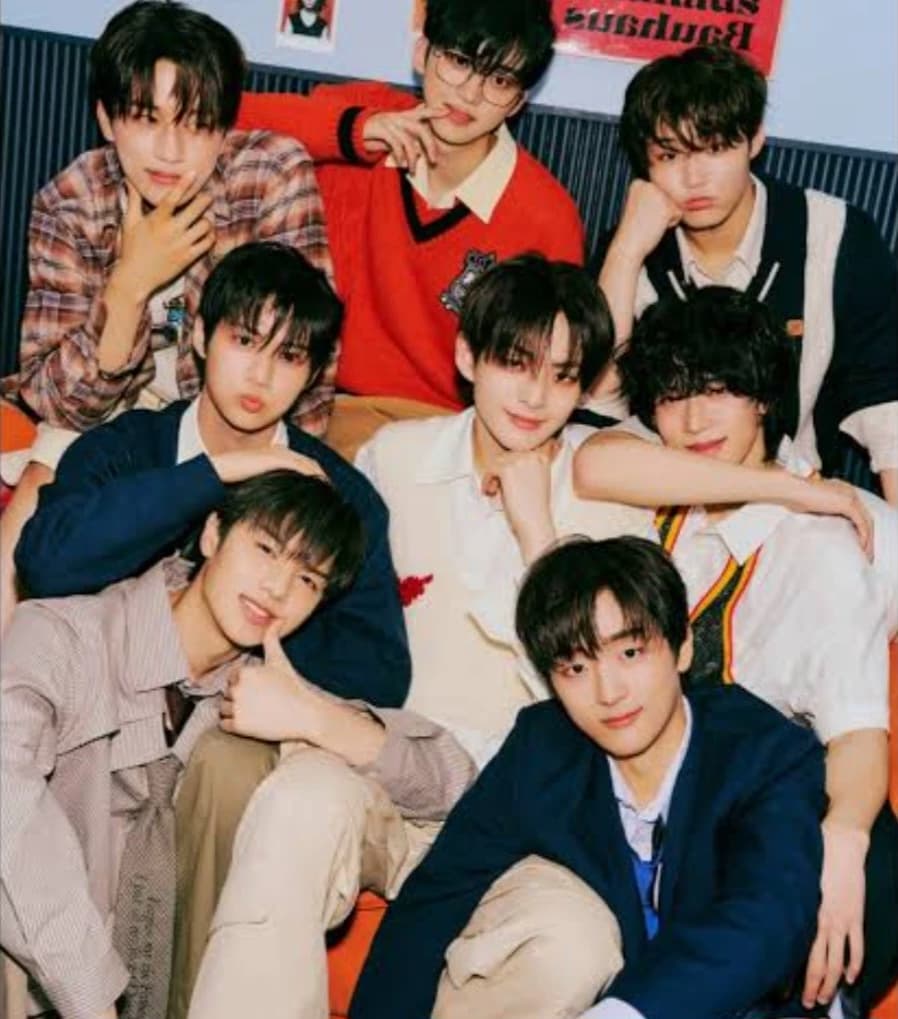 Ur roommates  thumbnail