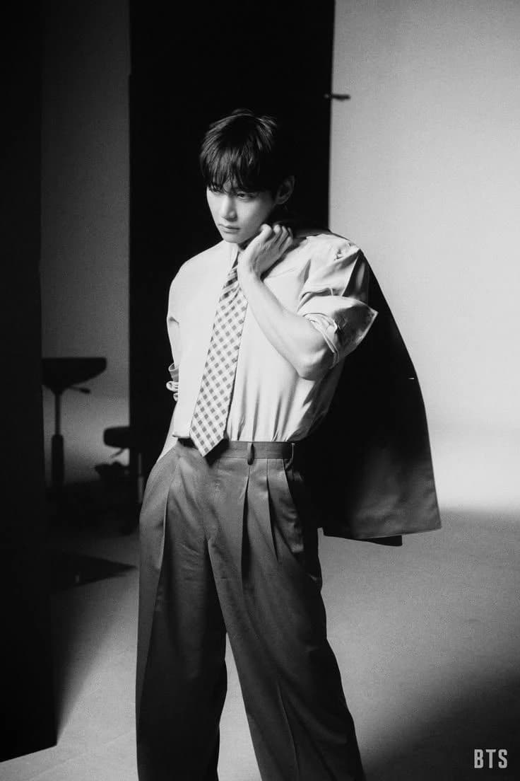 Kim Taehyung. thumbnail