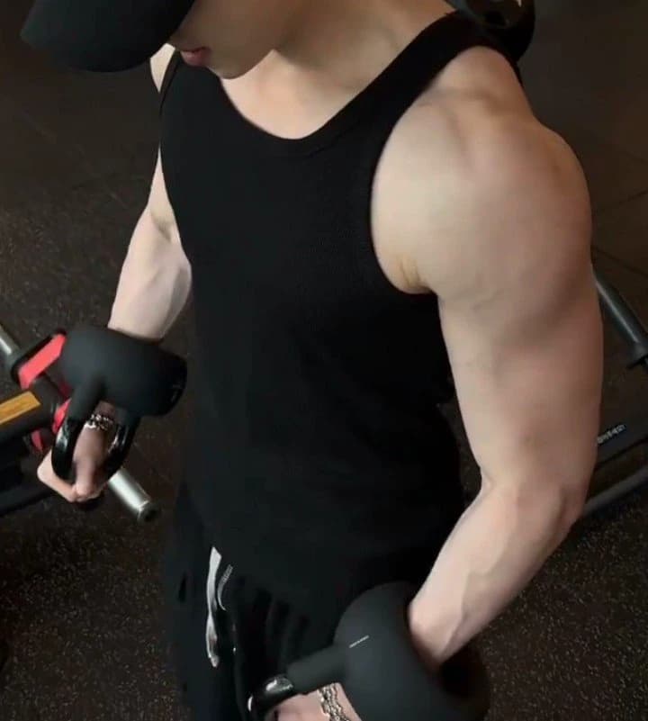 Christopher  Bang thumbnail