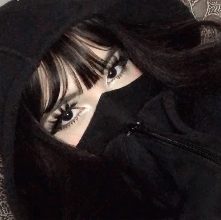 Mia thumbnail