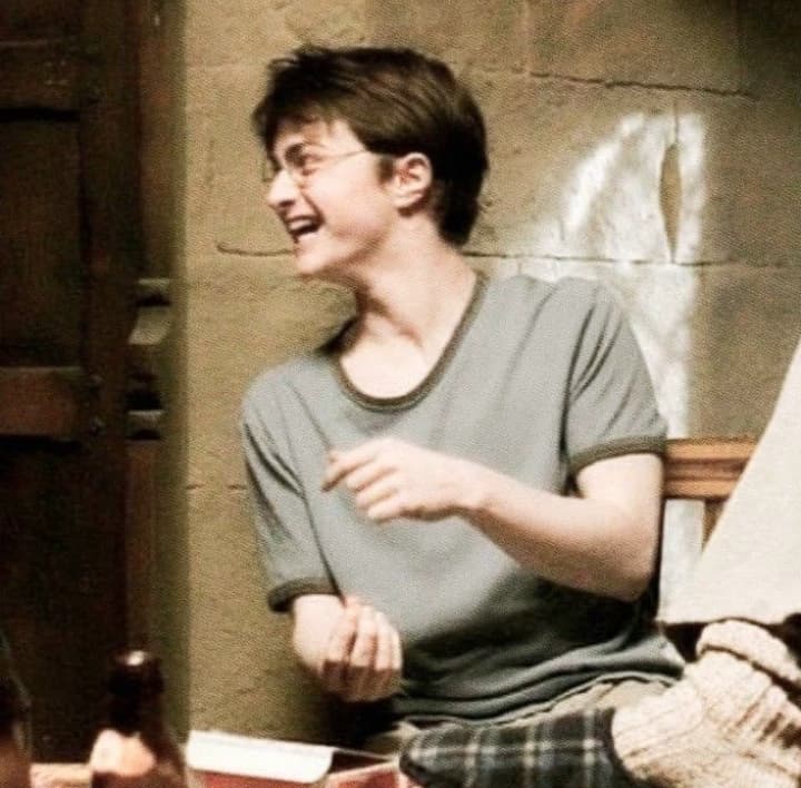 Harry Potter. thumbnail