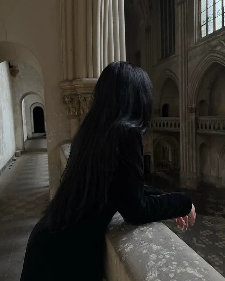 Selene Blackwood thumbnail