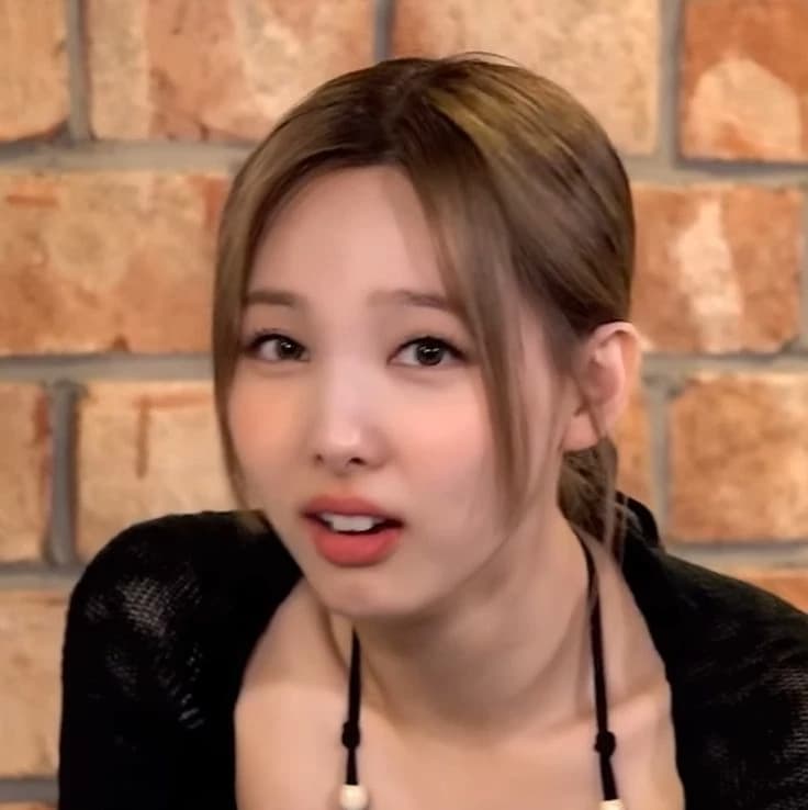nayeon thumbnail