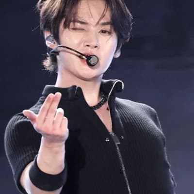 Lee Know thumbnail