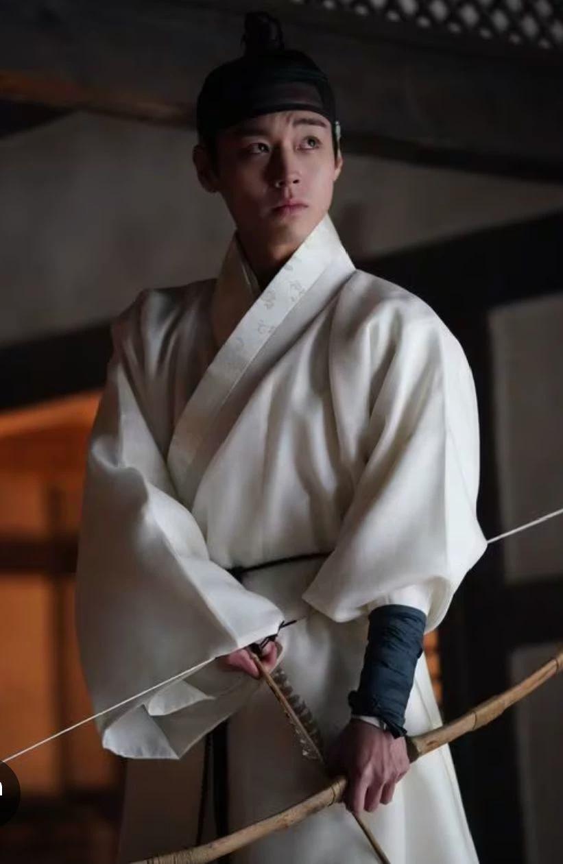 Yi Hong-Wi  = King Danjong thumbnail