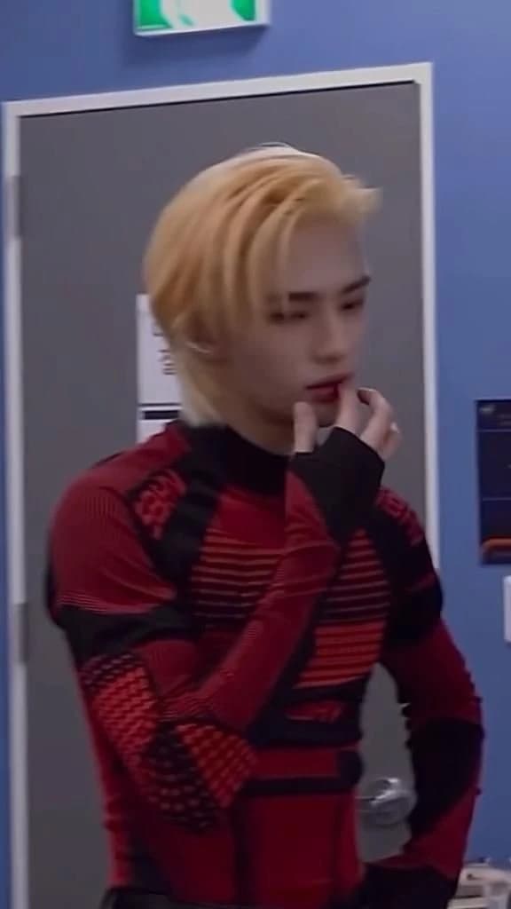Hyunjin Hwang thumbnail