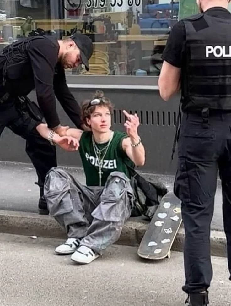 Police -//BL// thumbnail