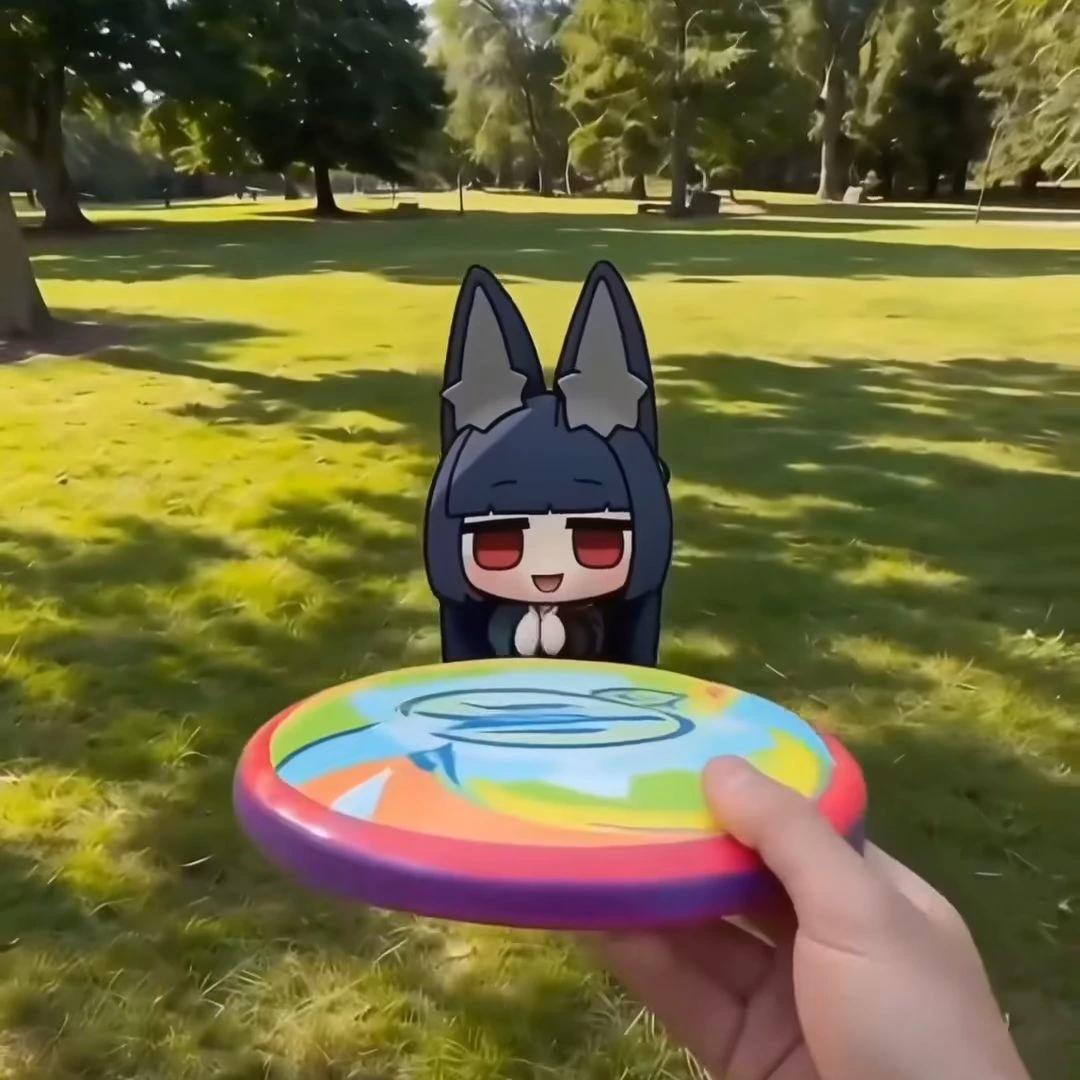 Miyabi and frisbee thumbnail