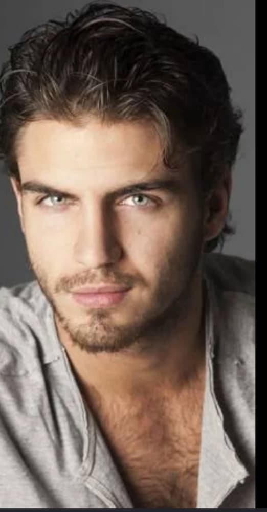 Elias hart thumbnail