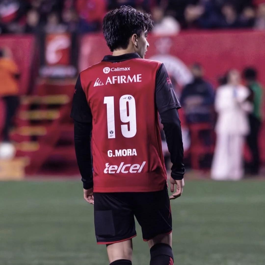 Gilberto Mora thumbnail