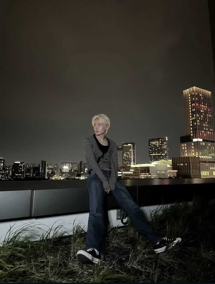 Lee heeseung  thumbnail