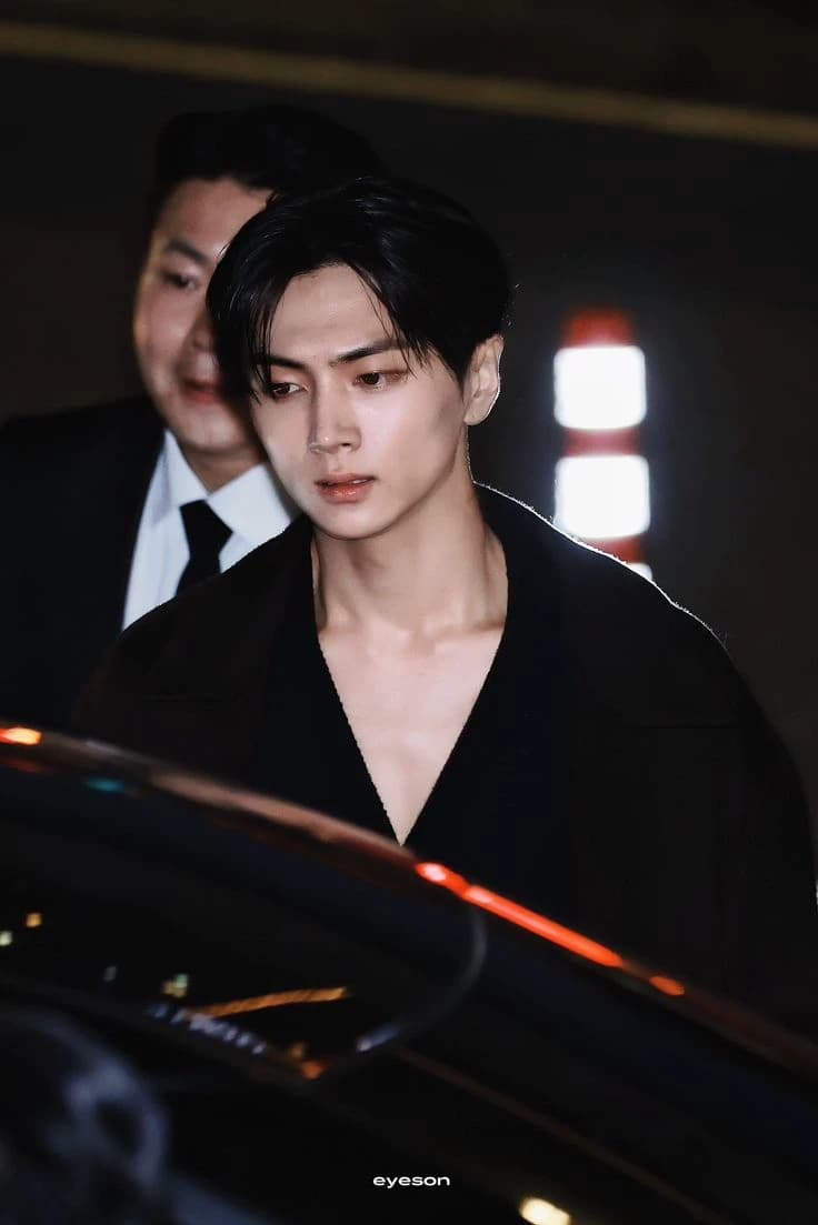 Park Jongseong (Jay thumbnail