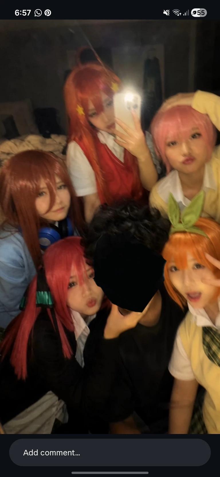 Girl's cosplayer group thumbnail