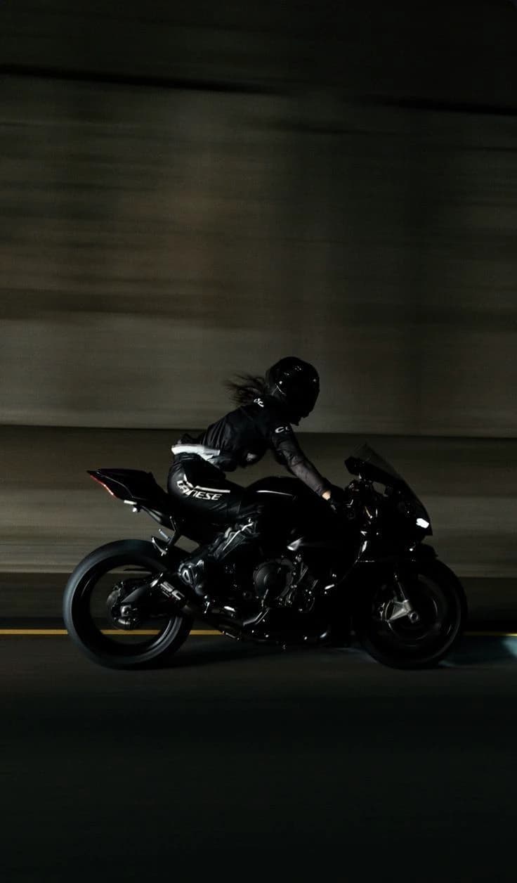 Biker girl thumbnail