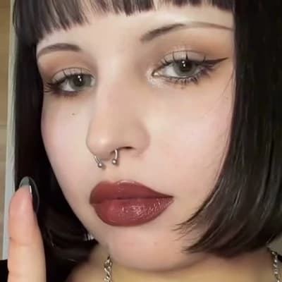 Samantha "Sam" Dennis thumbnail