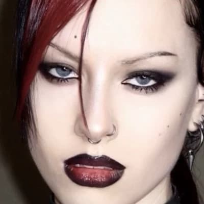 Siobhan "Von" Noir thumbnail