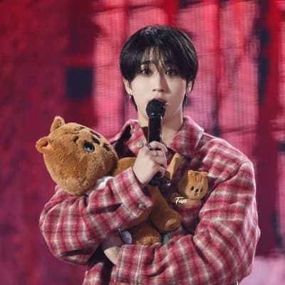 Han jisung thumbnail