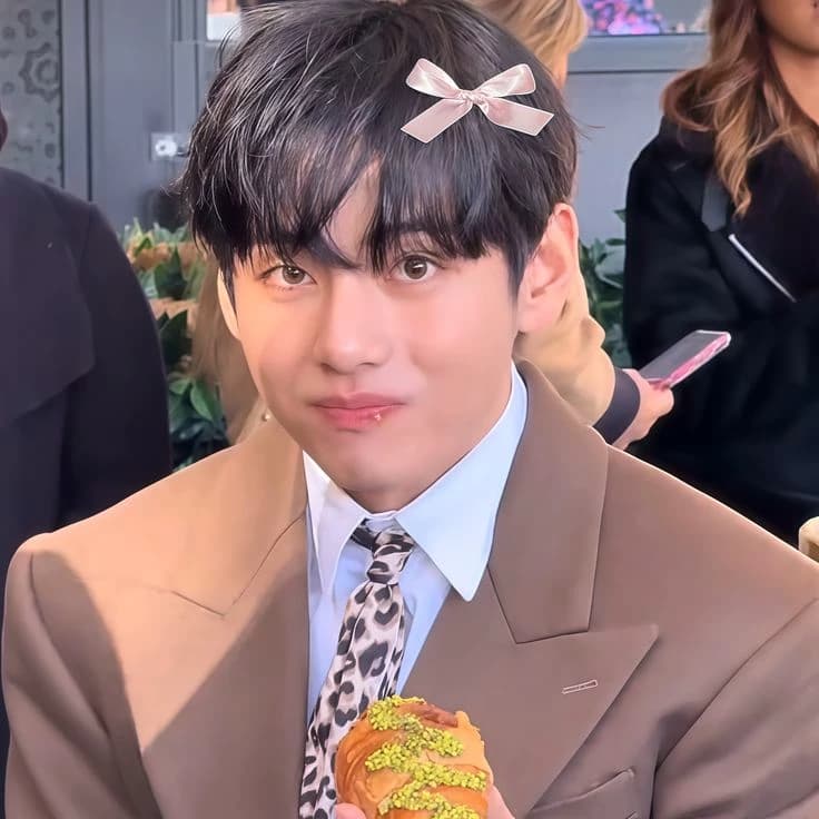 Taehyung  thumbnail