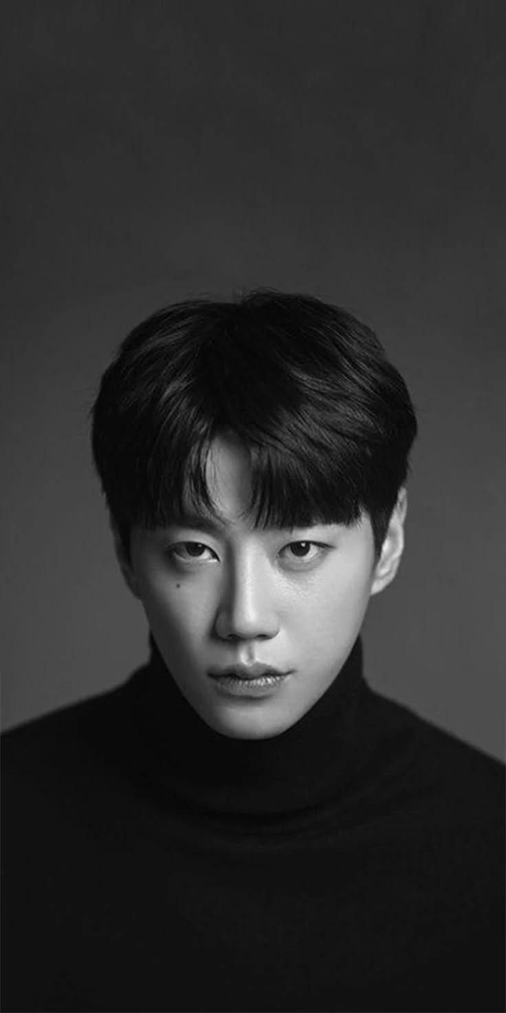 Lee Jun-Young thumbnail