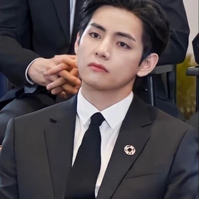 Kim Taehyung thumbnail