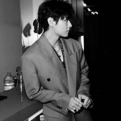 Kim Taehyung (cold husband) thumbnail