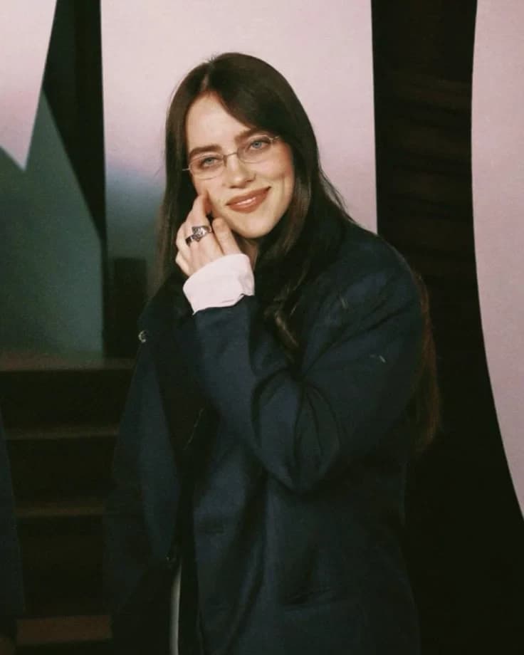 Billie Eilish.9 thumbnail