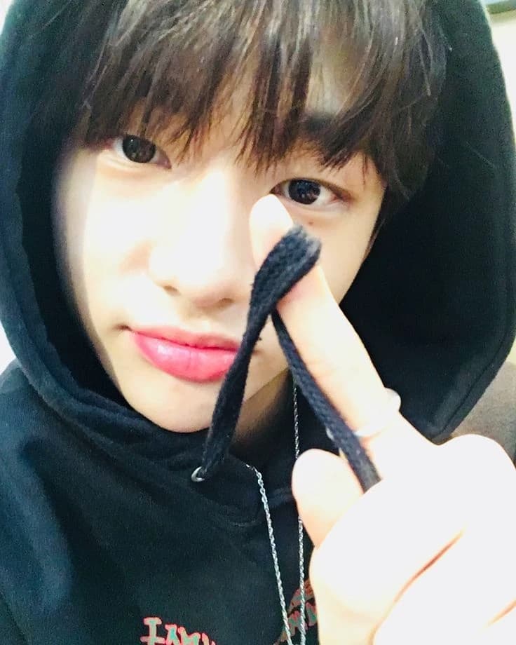 Hyunjin thumbnail