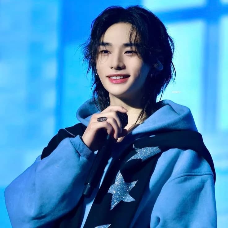 Hyunjin thumbnail