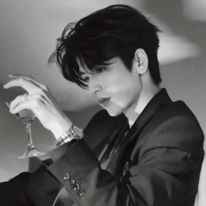 leo thumbnail